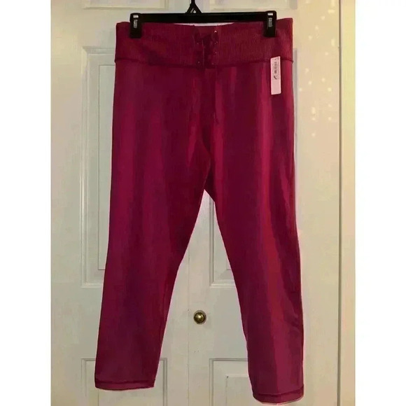 Victoria's Secret Pants - NWT VS Legging
